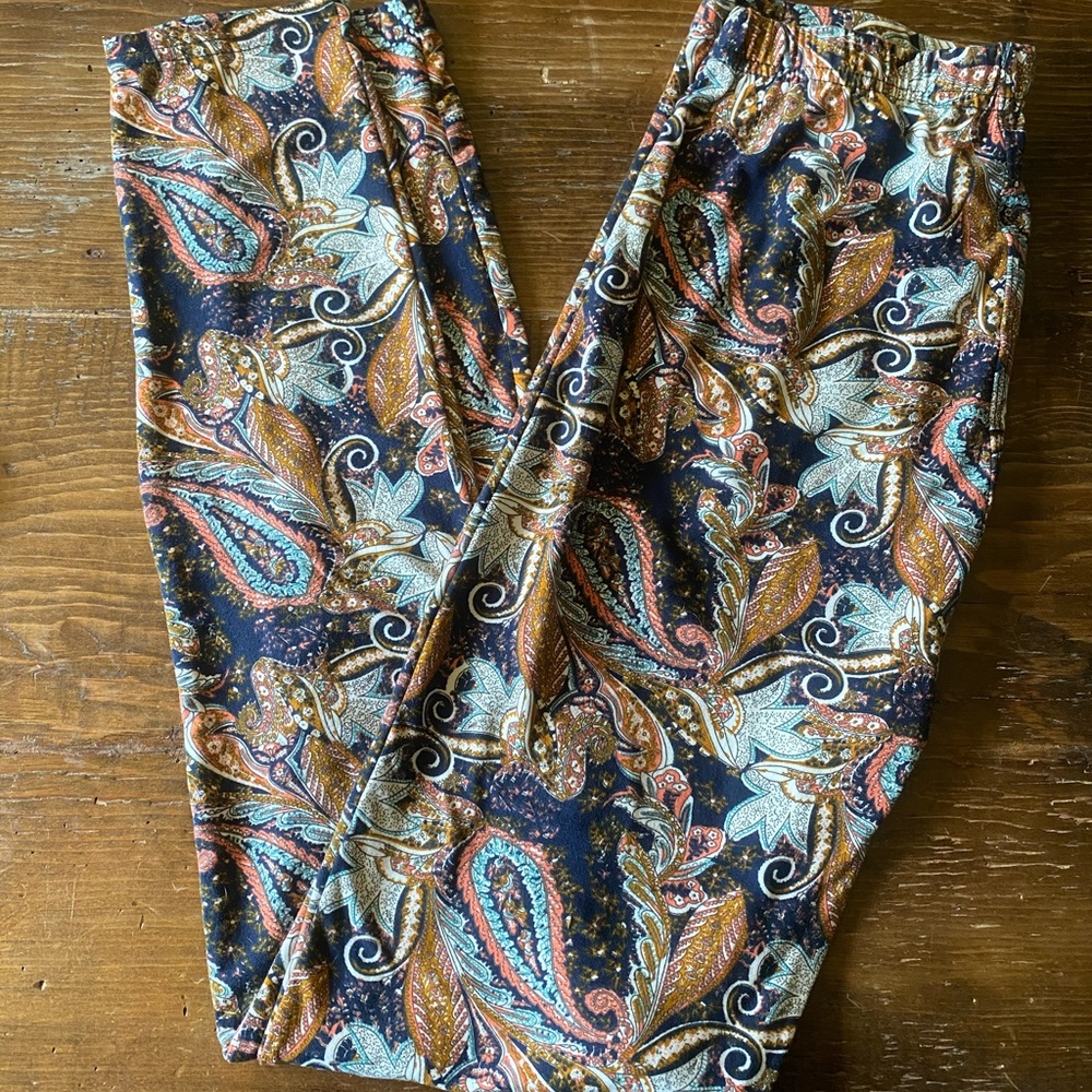 Boho Style Women's Leggings L/XL NWOT